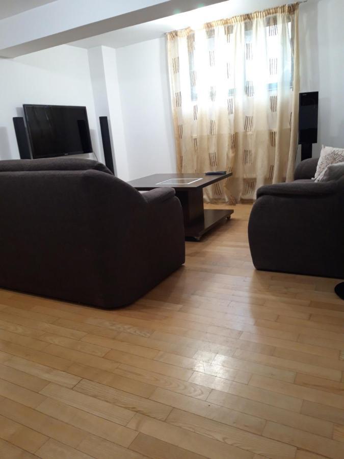 Papas Apartments Bucurestii Noi Eksteriør billede